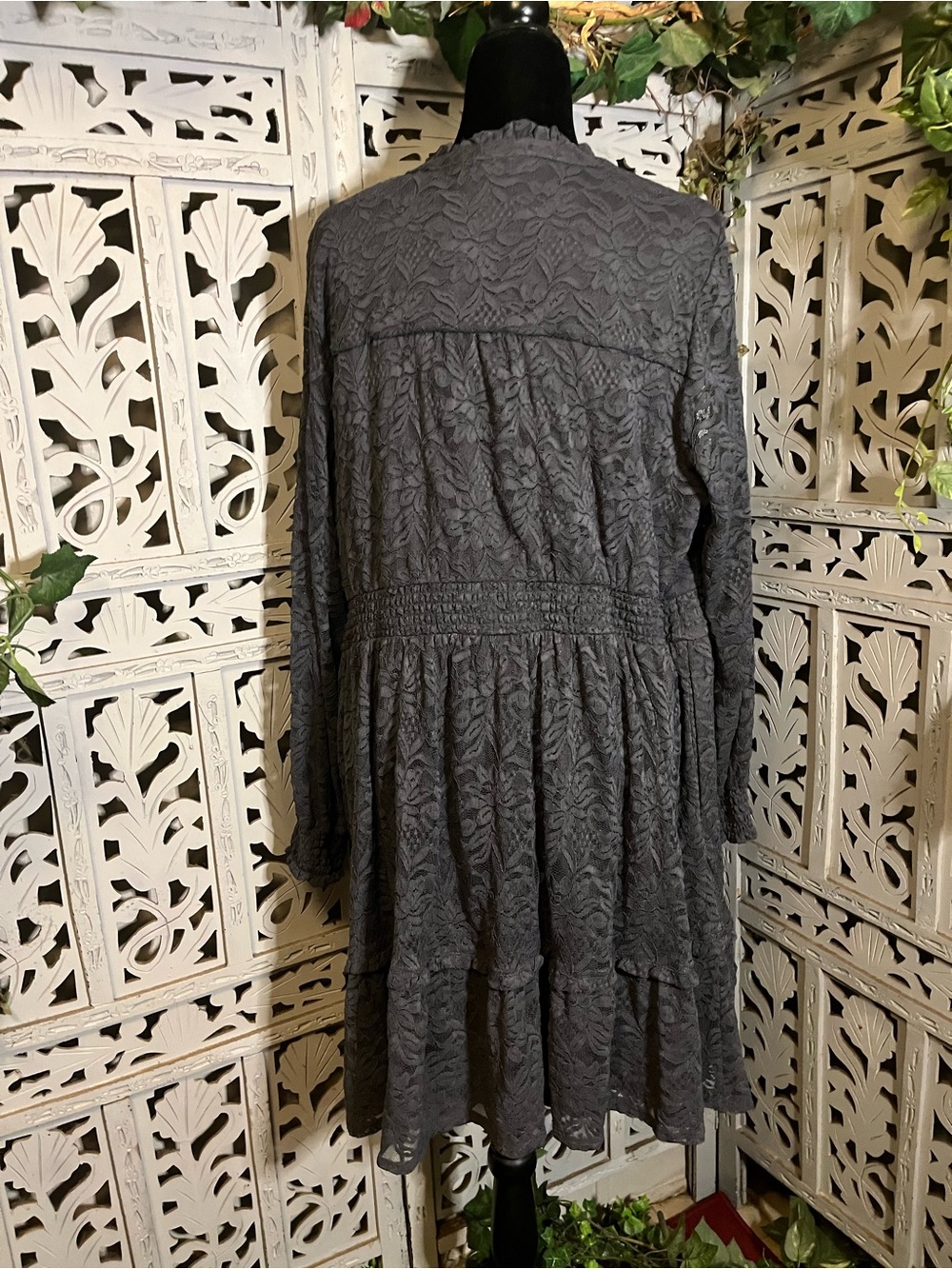 NWT! TORRID DELIGHTFUL DARK GREY STRETCH LACE LONG SLEEVE PLUS SIZE MINI DRESS - Picture 7 of 13